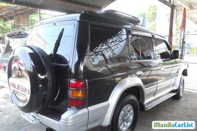 Mitsubishi Pajero Manual 1995 - image 2