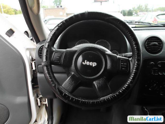 Jeep Cherokee Automatic 2007 - image 4